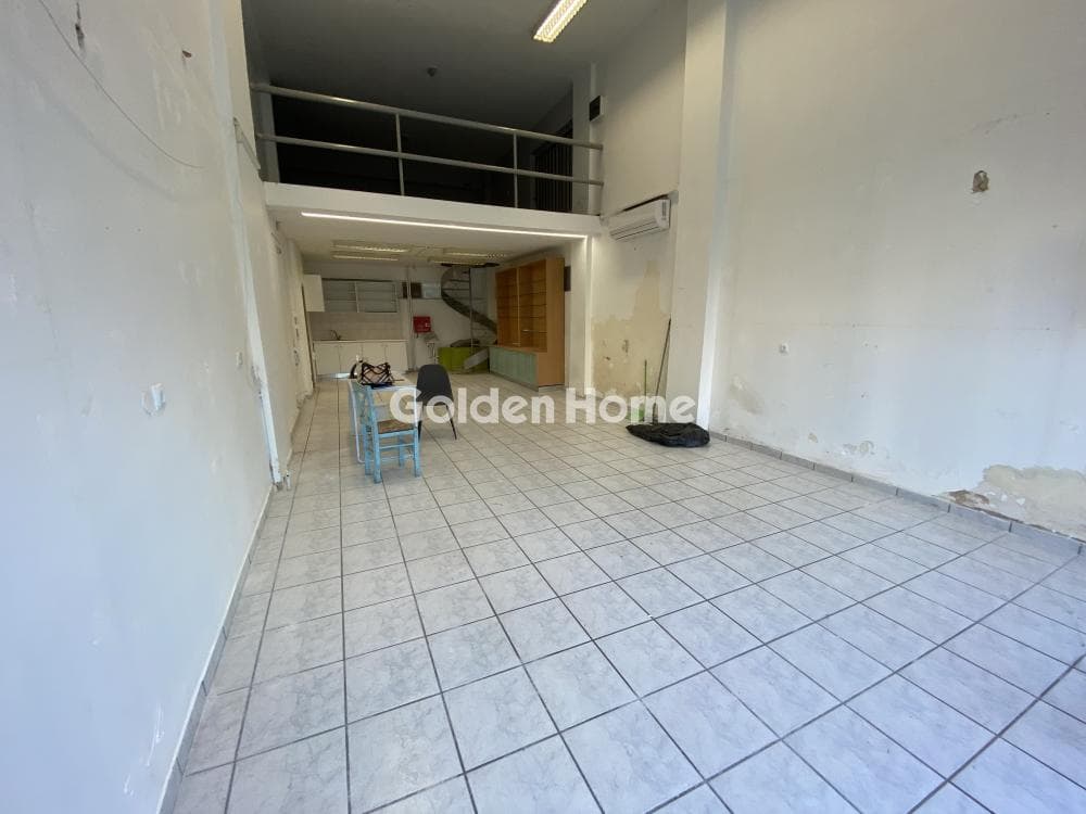 Retail Store in Rema Pikrodafnis, Palaio Faliro — Photo 1 of 12