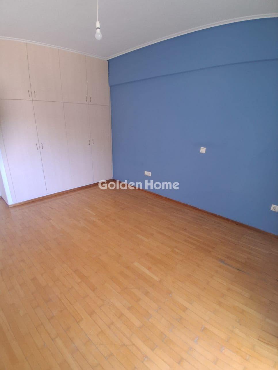Apartment in ERT, Agia Paraskevi — Photo 7 of 11