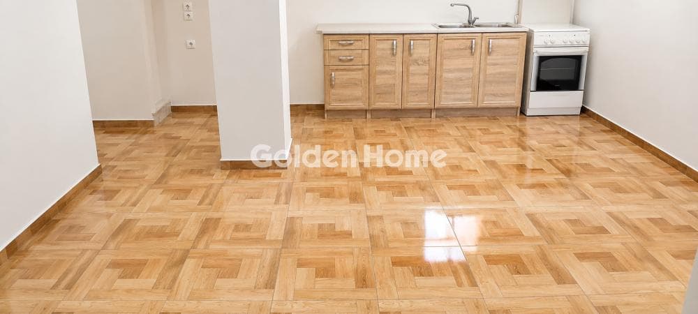 Apartment in Plateia Koliatsou, Patision - Acharnon — Photo 1 of 7