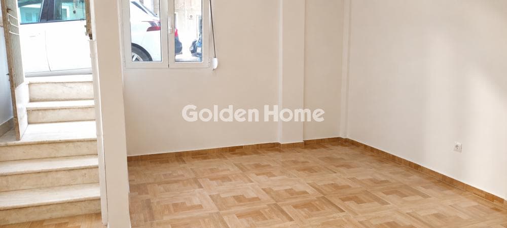 Apartment in Plateia Koliatsou, Patision - Acharnon — Photo 2 of 7