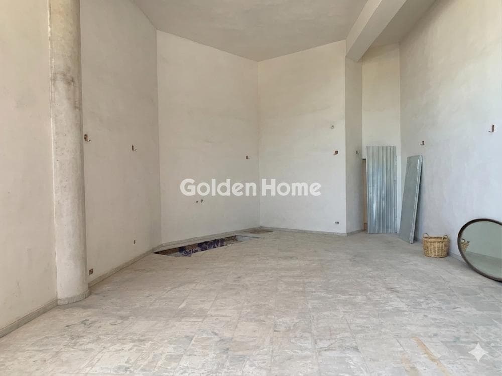 Retail Store in Center, Kifisia — Photo 2 of 3