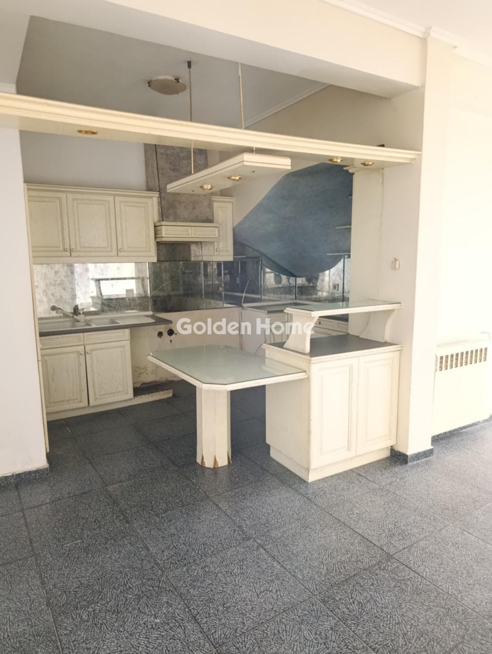 Apartment in Nisida, Nea Philadelfia — Photo 5 of 12