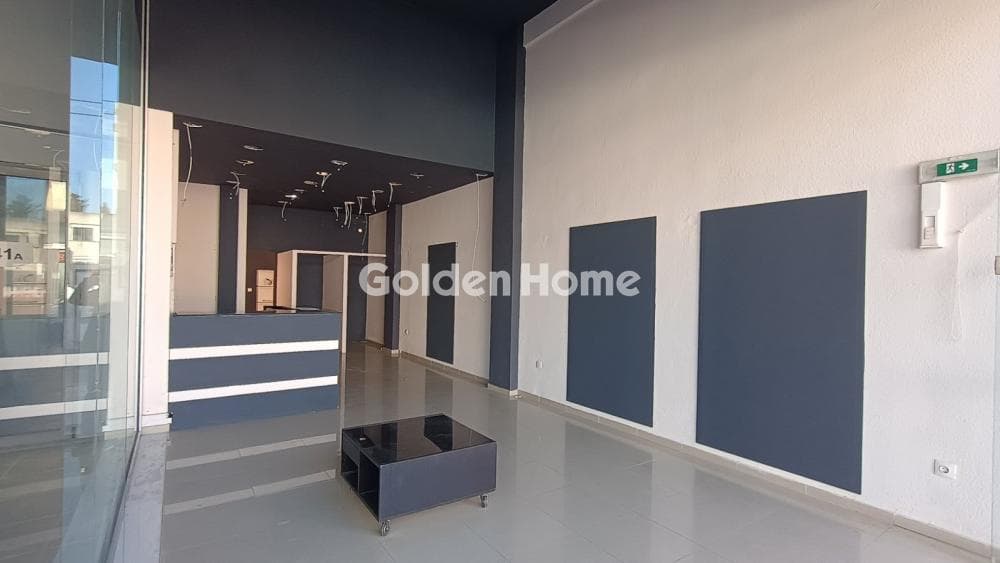 Retail Store in Center, Oreokastro — Photo 3 of 18