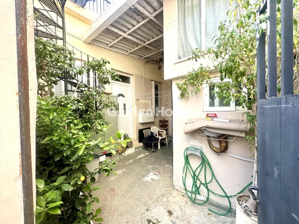 House in Anastasi, Keratsini — Photo 1 of 19