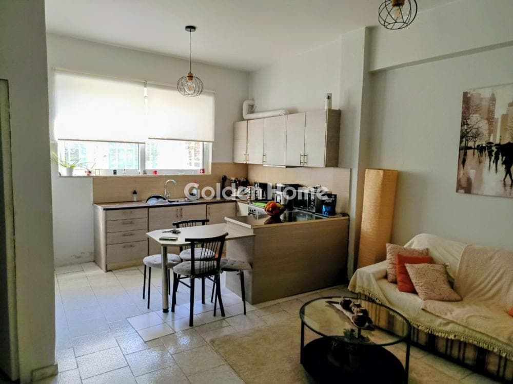 Apartment in Viamax, Peristeri — Photo 3 of 10