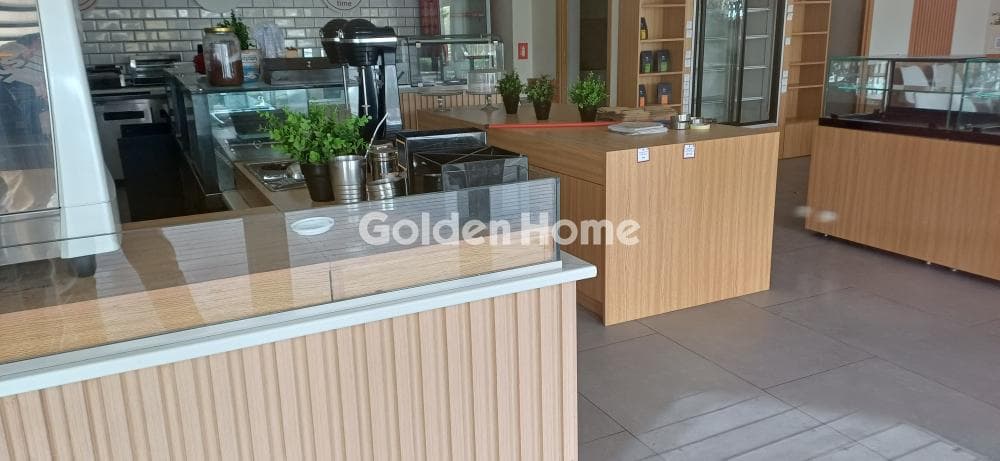 Retail Store in Rema Pikrodafnis, Palaio Faliro — Photo 1 of 4