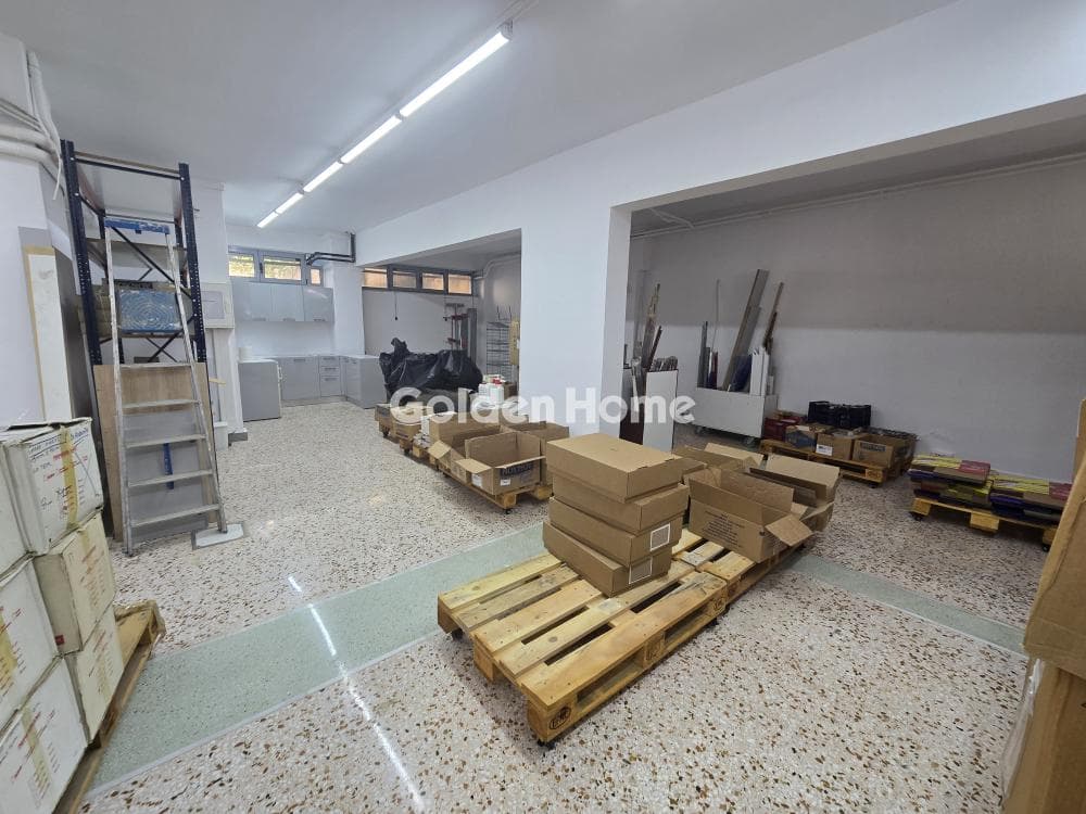 Warehouse in Saframpoli, Nea Ionia — Photo 1 of 7