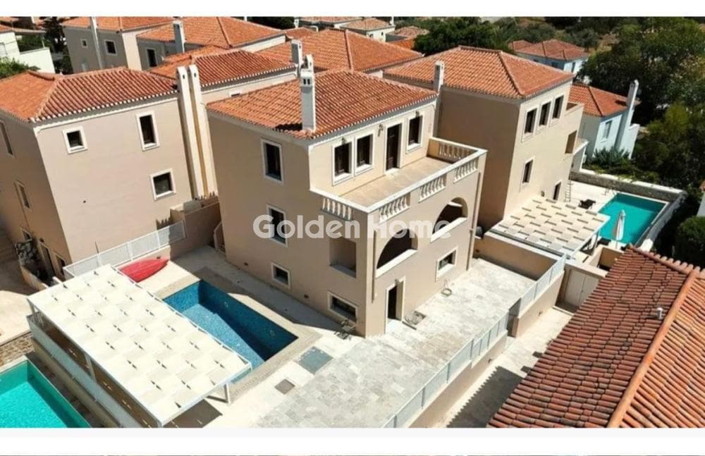 House in Kouzounos, Spetses — Photo 6 of 24