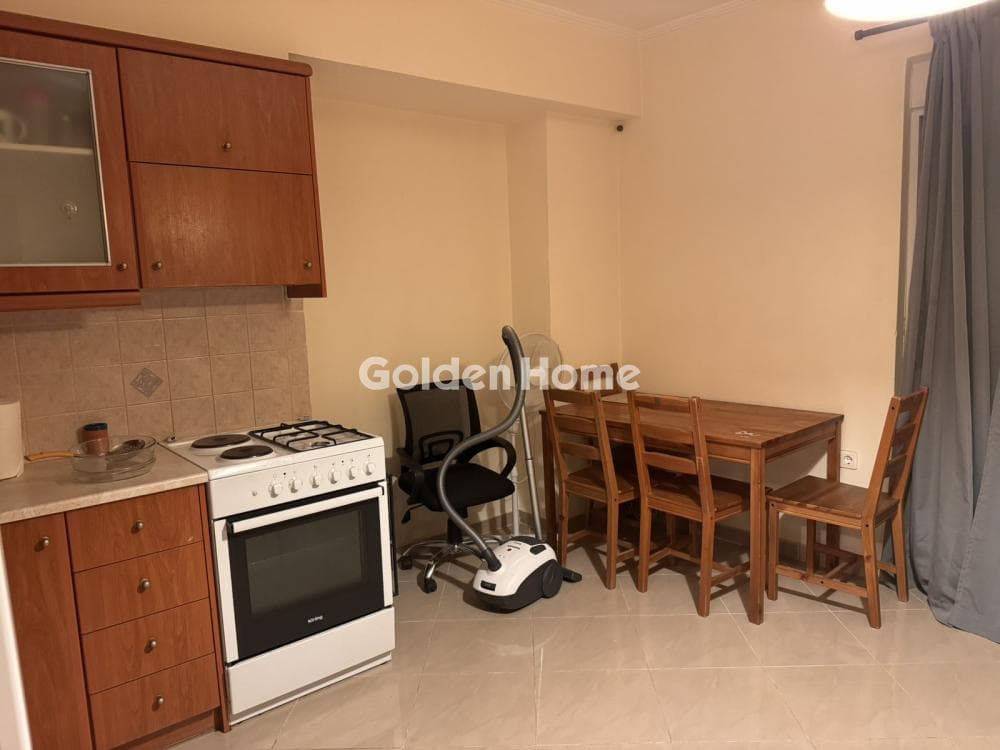 Apartment in Maniatika, Piraeus — Photo 2 of 31