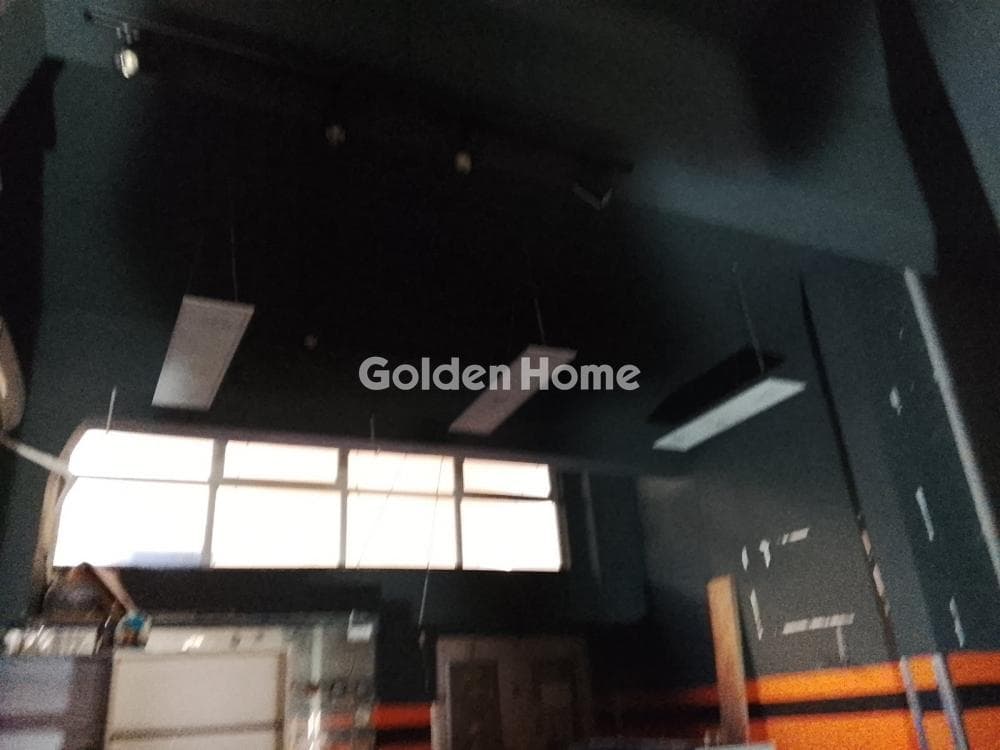 Retail Store in Center, Dafni — Photo 11 of 15