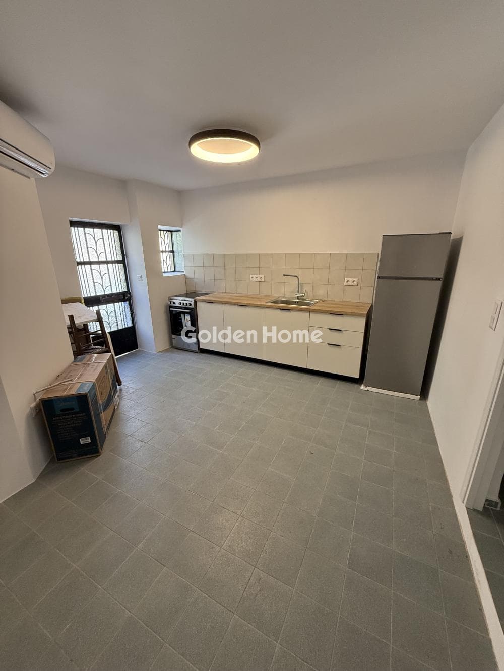 Apartment in Exarcheia, Exarchia - Neapoli — Photo 1 of 7