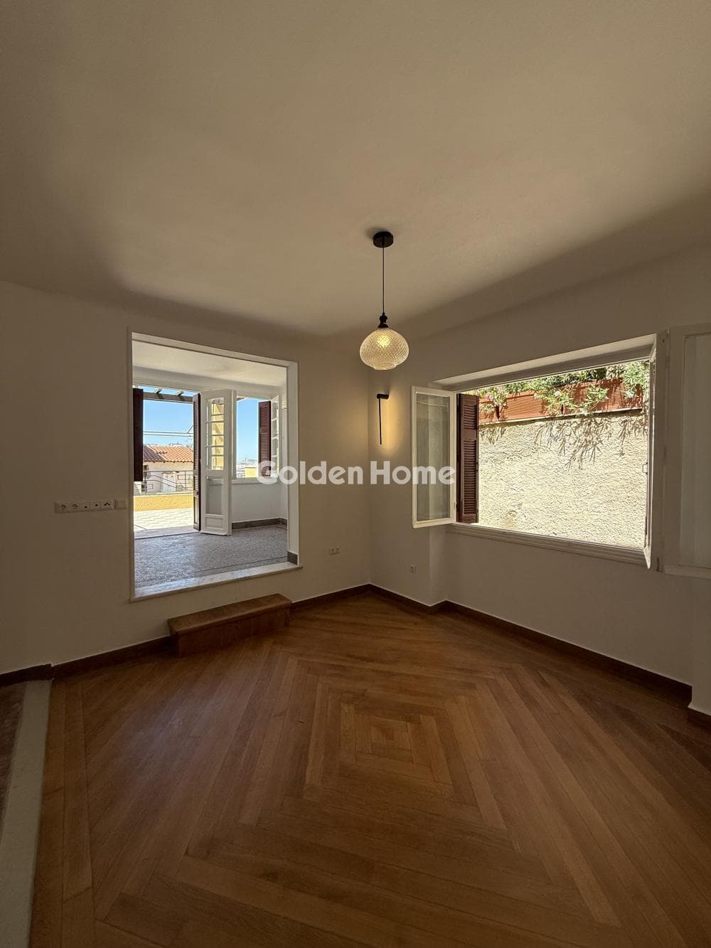 Apartment in Strefi, Exarchia - Neapoli — Photo 1 of 24