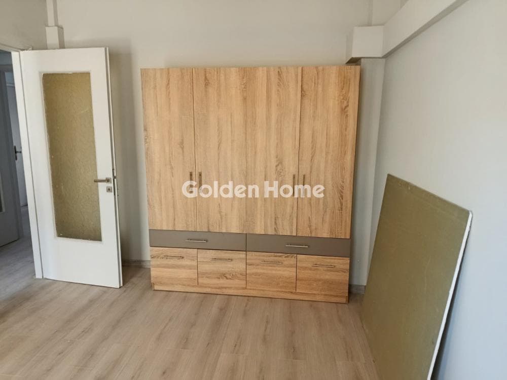 Apartment in Piraiki, Piraeus — Photo 8 of 13