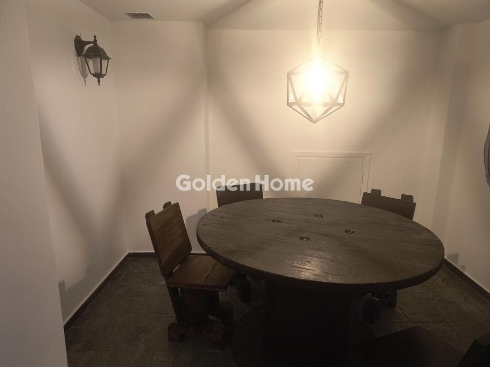 Retail Store in Kallithea, Kalithea — Photo 13 of 22
