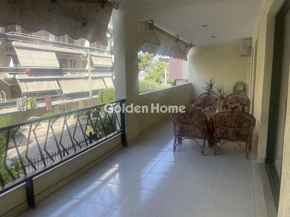 Apartment in Agia Paraskevi, Nea Smyrni — Photo 1 of 24