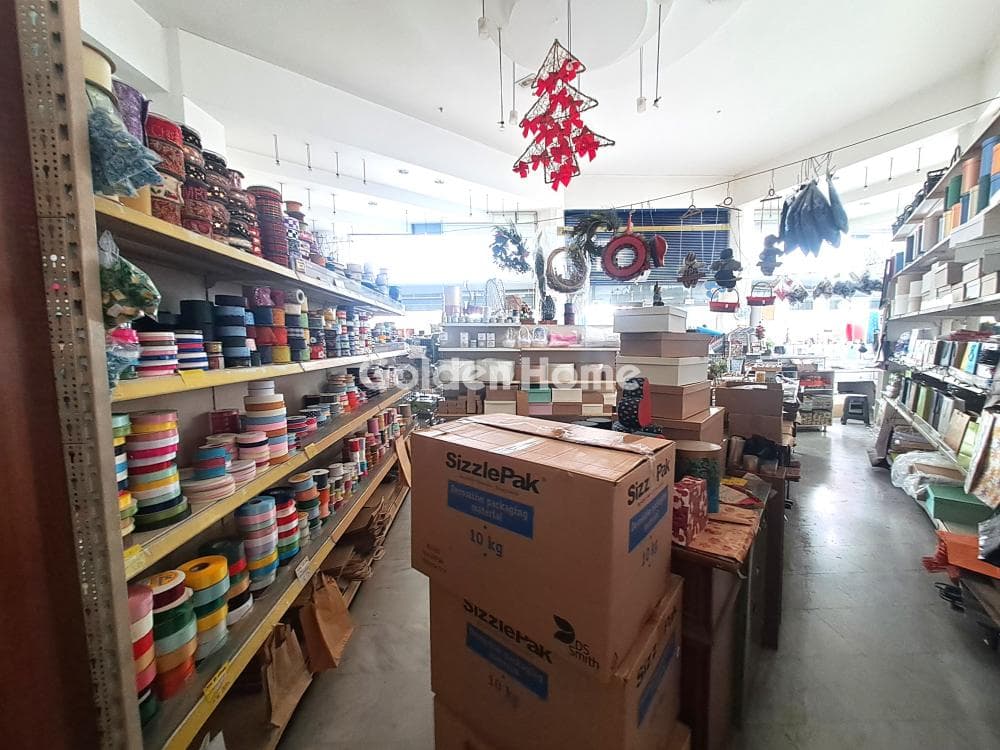 Retail Store in Trachones, Alimos — Photo 7 of 24