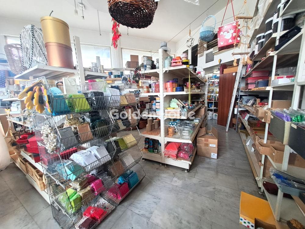 Retail Store in Trachones, Alimos — Photo 5 of 24