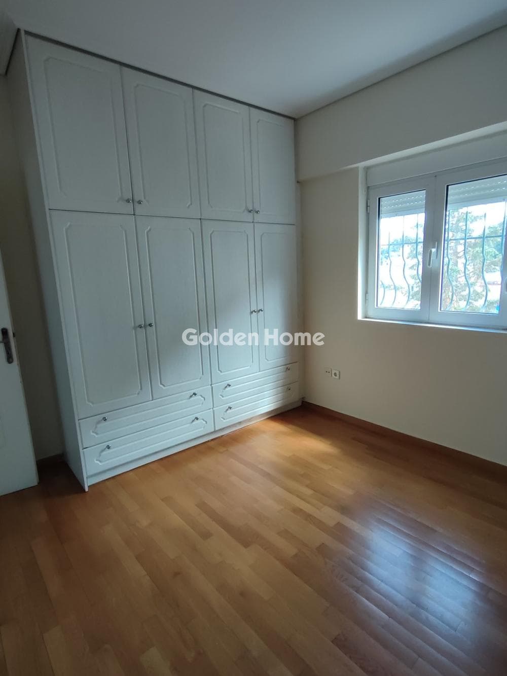 Apartment in Kareas, Vironas — Photo 20 of 24