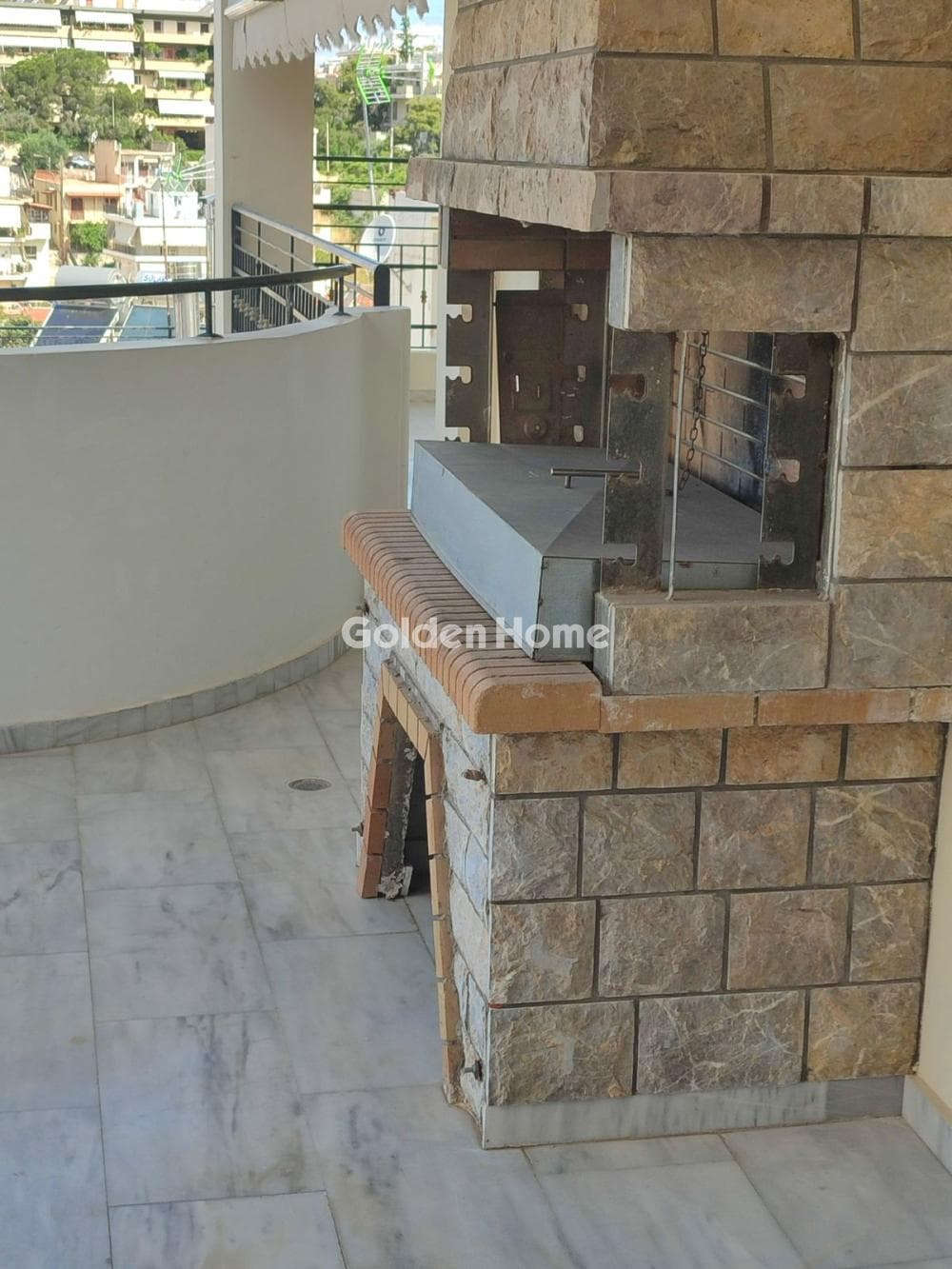 Apartment in Kareas, Vironas — Photo 6 of 24