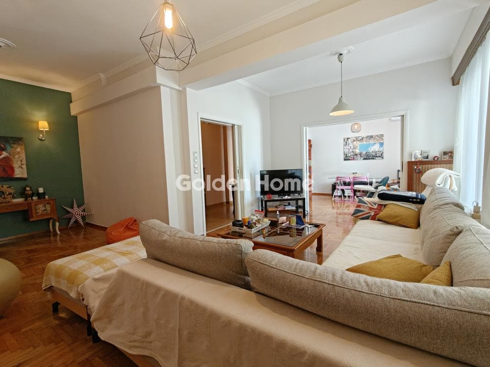 Apartment in Plateia Koliatsou, Patision - Acharnon — Photo 1 of 20