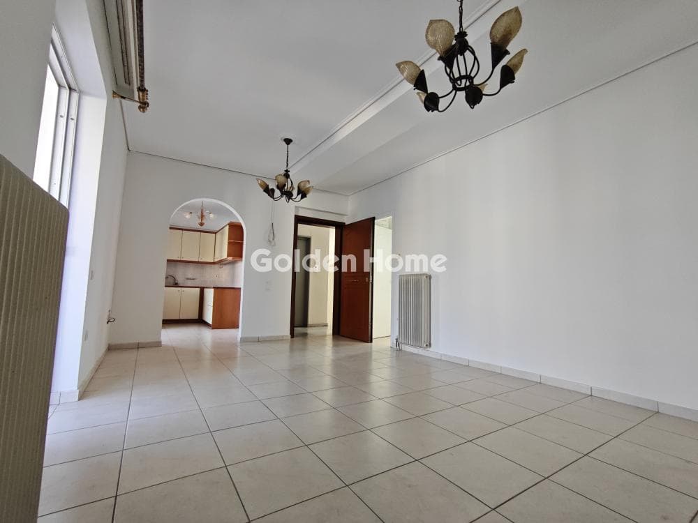 Apartment in Gkrava, Patisia — Photo 7 of 23