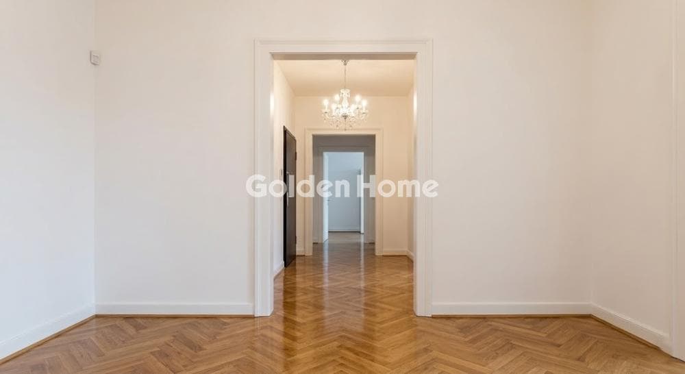 Apartment in Mouseio, Exarchia - Neapoli — Photo 1 of 8