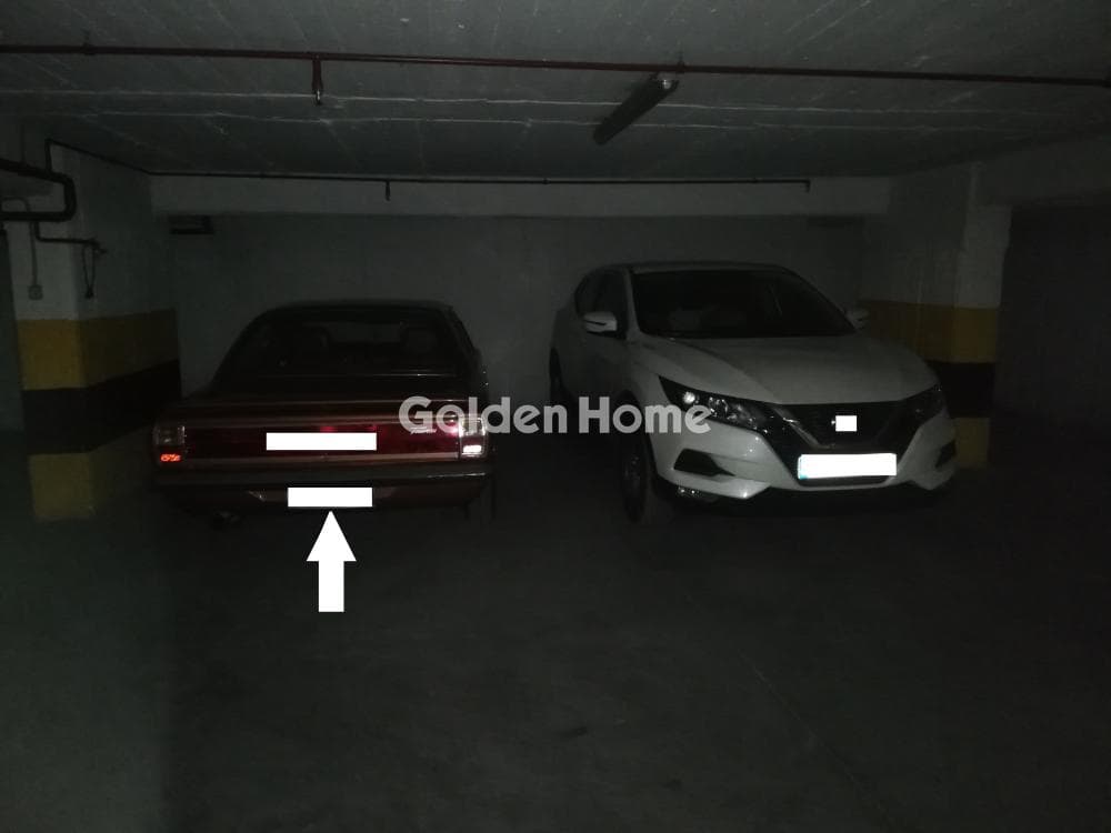 Χώρος Στάθμευσης στην Αγία Ελεούσα, Καλλιθέα — Φωτογραφία 2 από 12