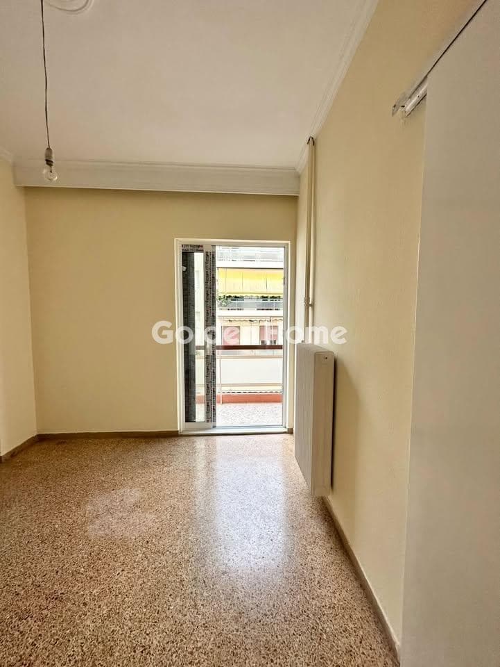 Apartment in Pefkakia, Nea Ionia — Photo 4 of 13