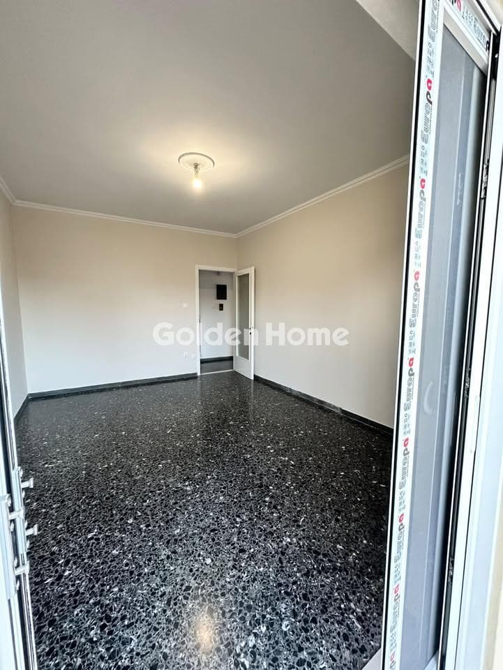 Apartment in Pefkakia, Nea Ionia — Photo 7 of 13