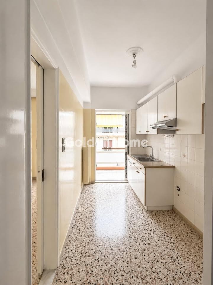 Apartment in Pefkakia, Nea Ionia — Photo 8 of 13