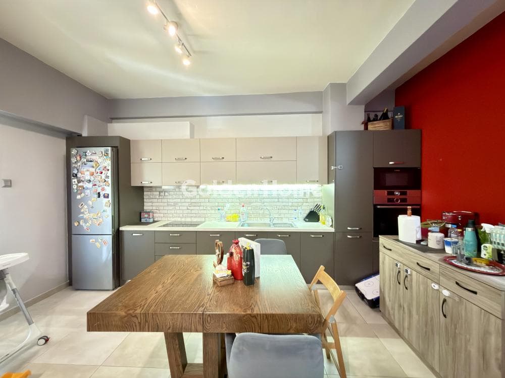 Apartment in Voulgari - Agios Eleftherios, Patisia — Photo 1 of 12