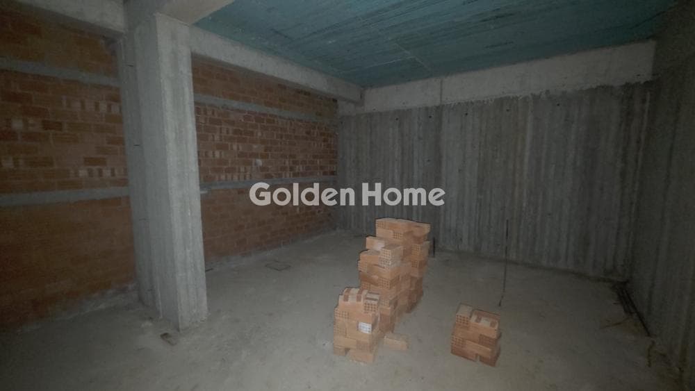 Retail Store in Perivolia, Messatida — Photo 15 of 16