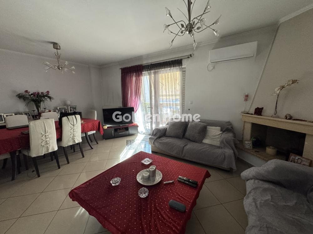 Apartment in Eleftherias square, Koridallos — Photo 2 of 19