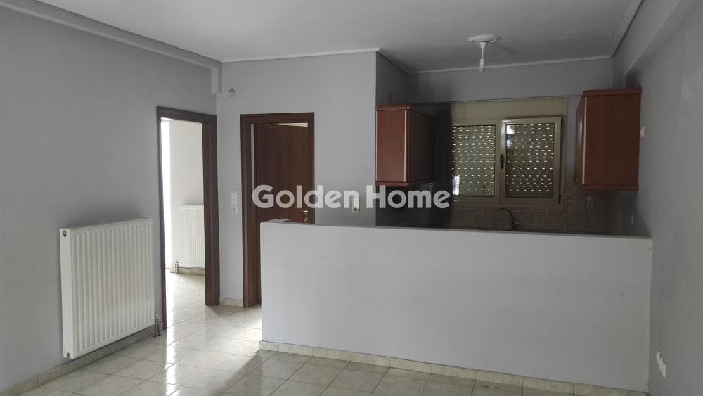 Apartment in Lazarou, Nea Ionia — Photo 1 of 20