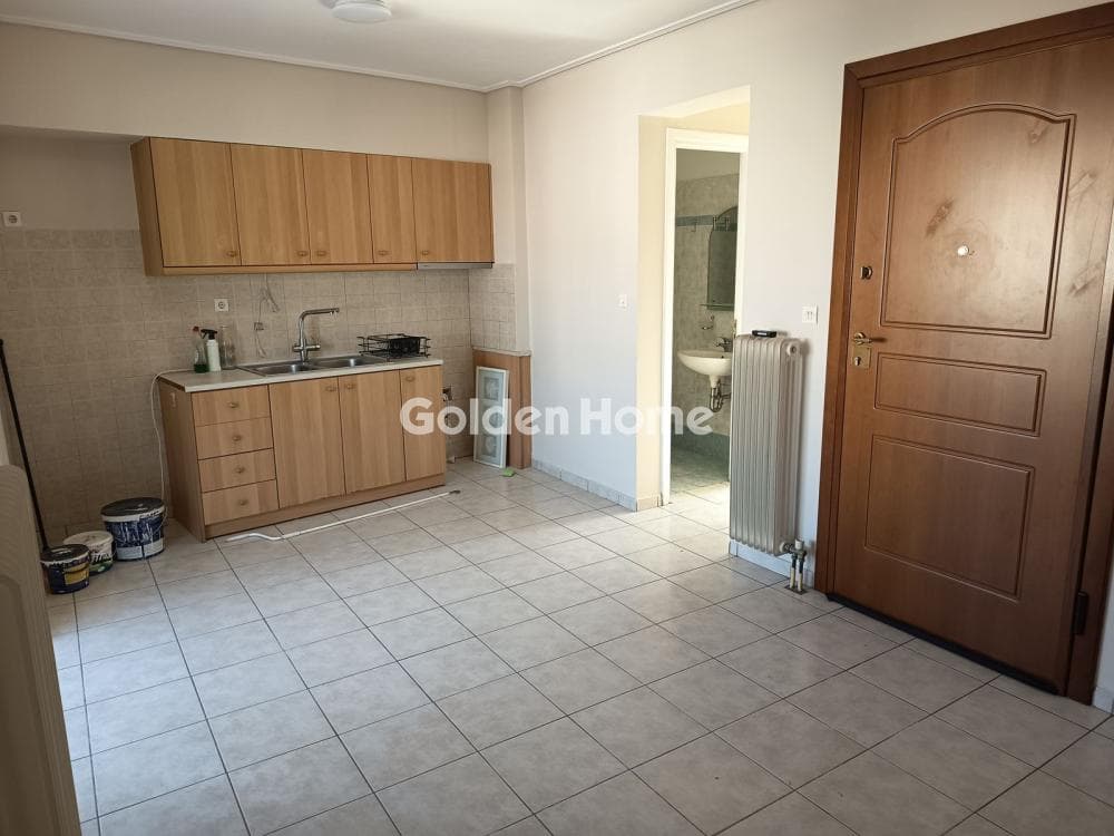 Apartment in Leof. Liosion, Attiki — Photo 1 of 11