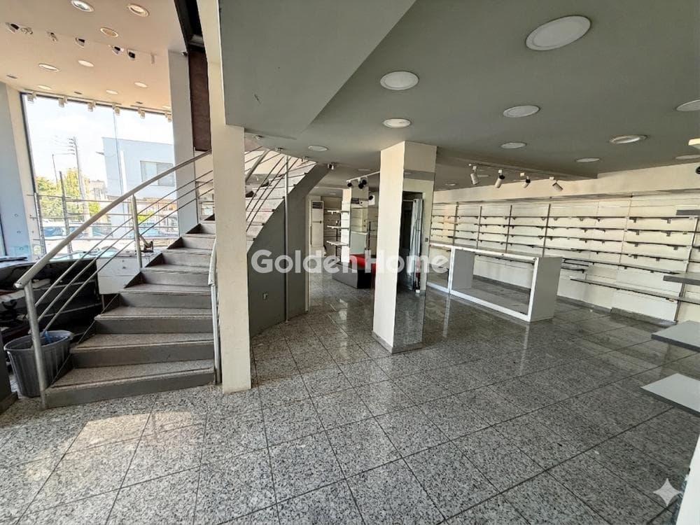 Retail Store in Palatiani, Ilion — Photo 3 of 14
