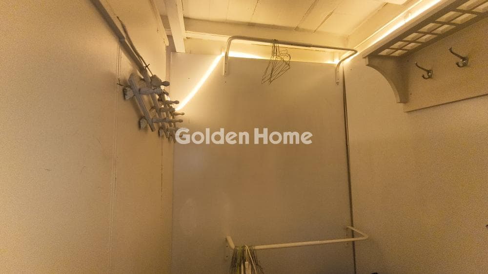 Apartment in Chatzikiriakeio, Piraeus — Photo 12 of 14