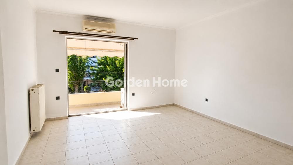 Apartment in Palataki, Chaidari — Photo 1 of 17