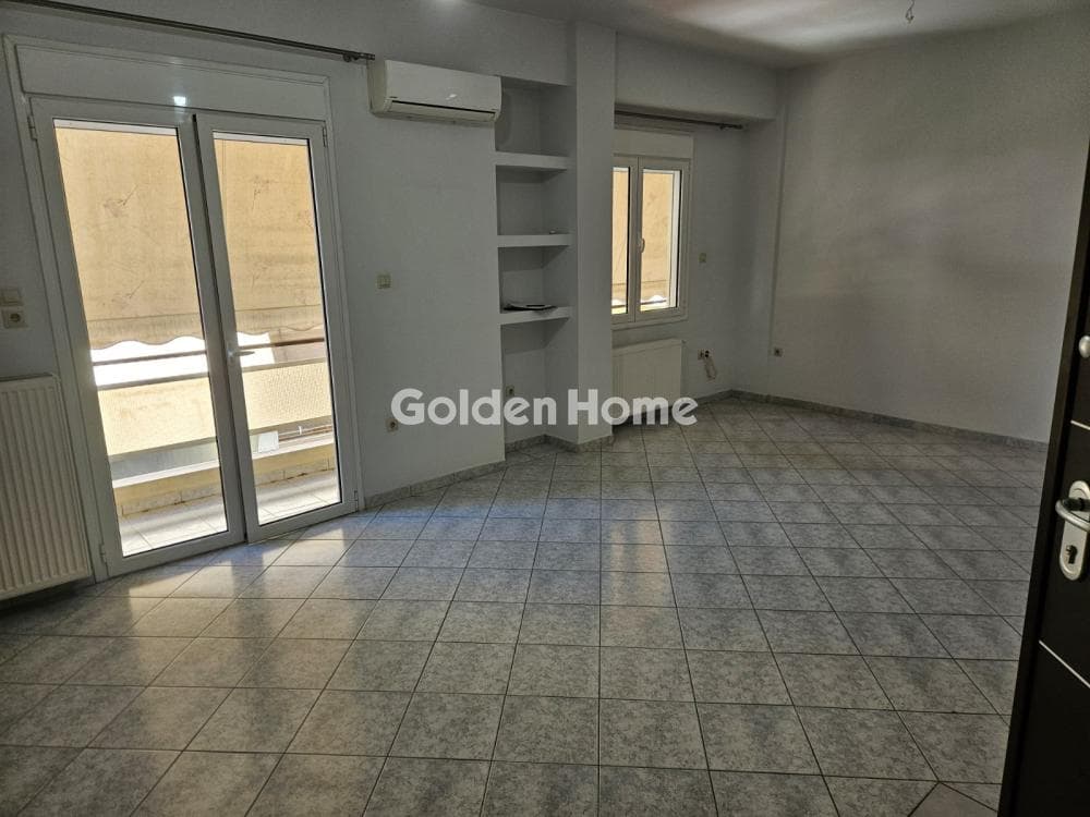 Apartment in Labrini, Galatsi — Photo 2 of 15