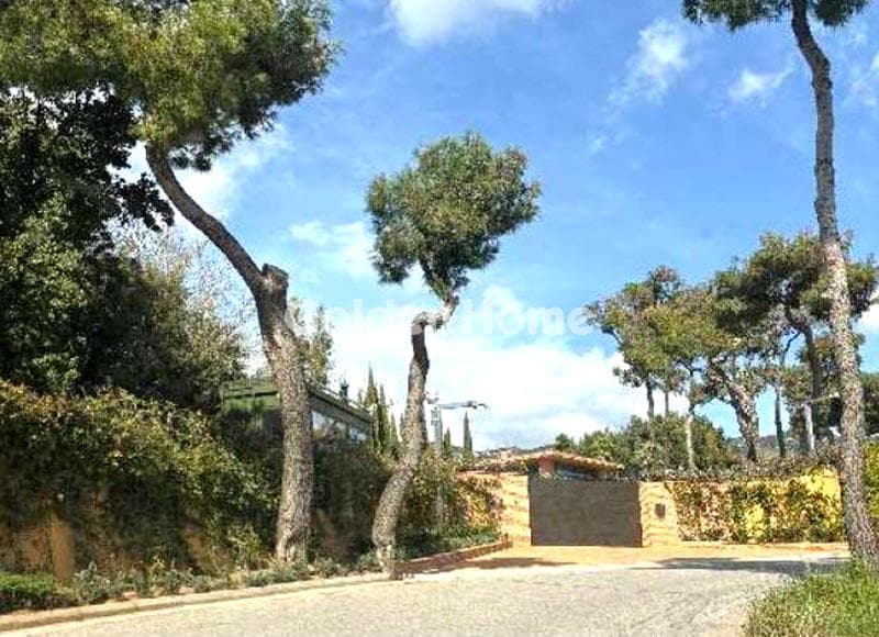 Αγροτεμάχιο στην Κεφαλάρι, Κηφισιά — Φωτογραφία 1 από 6