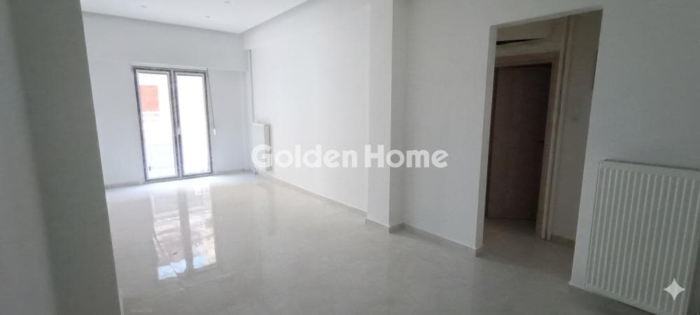 Apartment in Agios Panteleimonas, Attiki — Photo 1 of 18