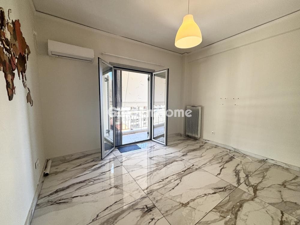 Apartment in Thimarakia, Attiki — Photo 10 of 11