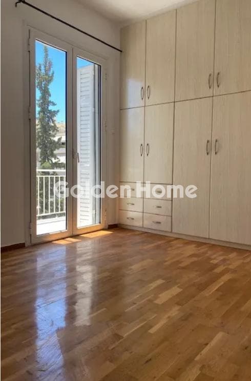 Διαμέρισμα στην Αγία Κυριακή, Παλαιό Φάληρο — Φωτογραφία 1 από 7