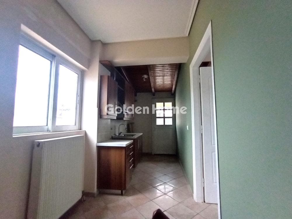 Apartment in Center, Metamorfosi — Photo 4 of 19