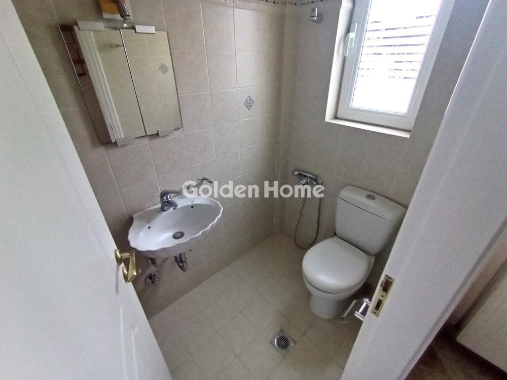 Apartment in Center, Metamorfosi — Photo 9 of 19