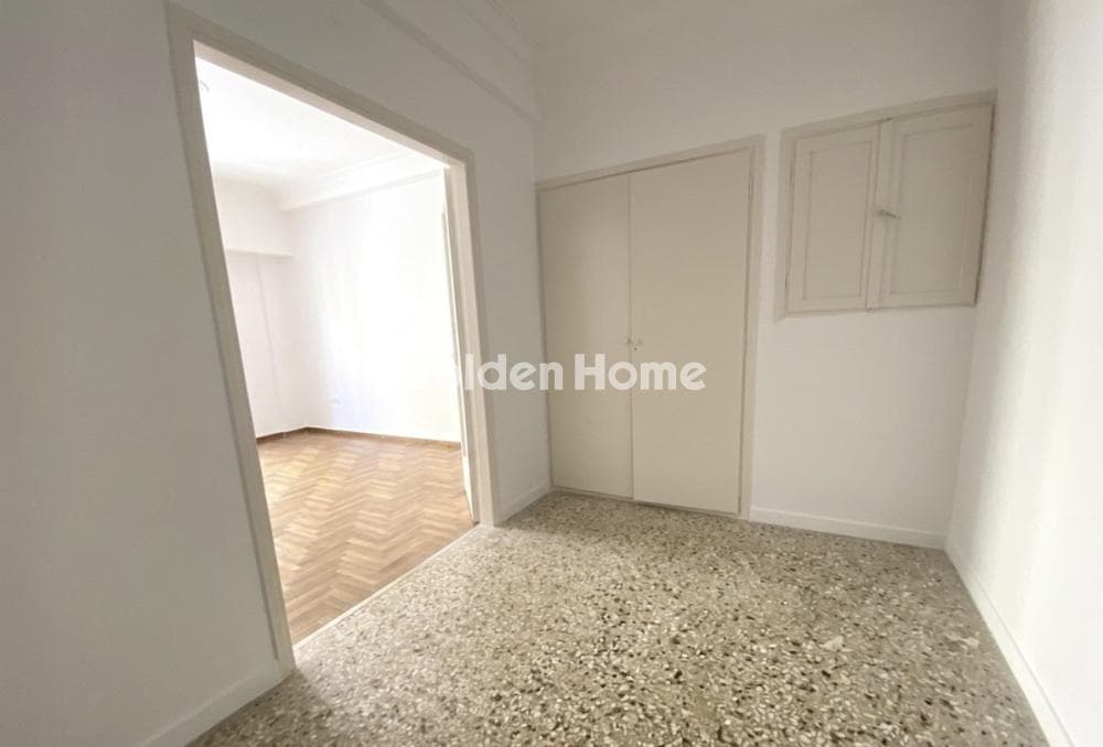 Apartment in Kipseli, Kipseli — Photo 3 of 17