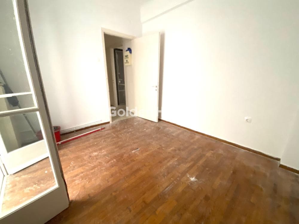 Apartment in Kipseli, Kipseli — Photo 10 of 17