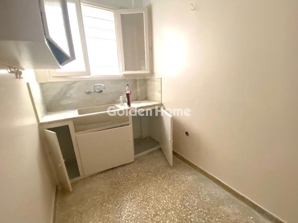 Apartment in Kipseli, Kipseli — Photo 13 of 17