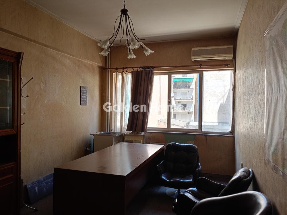 Office in Megala Sxoinia B, Exarchia - Neapoli — Photo 2 of 9