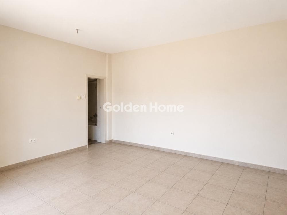 Apartment in Nireas, Rafina — Photo 2 of 8